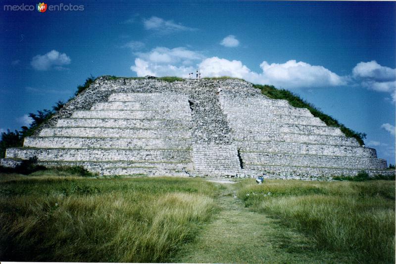 Fotos de Izamal, Yucatán, México: Gran Pirámide de Izamal, Yucatán