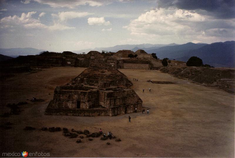 La Gran Plaza. Zona Arqueológica de Monte Albán, Oaxaca