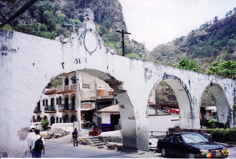 Acueducto colonial. Taxco de Alarcón, Guerrero