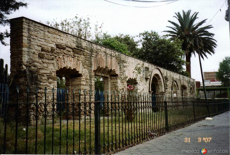 Ruinas del antigüo Hospital de la Encarnación, siglo XIX. Tlaxcala, Tlaxcala