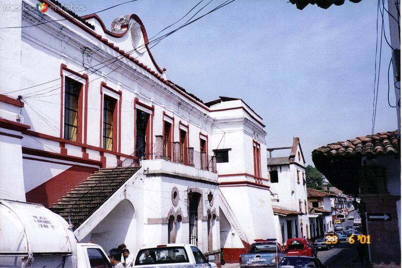 Fachada del Mercado municipal. Valle de Bravo, Edo. de México