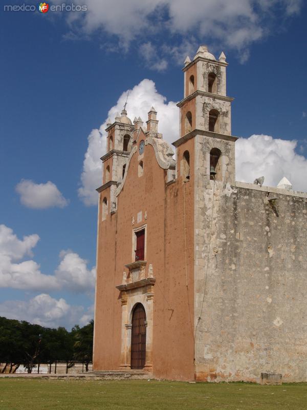 Iglesia de Tecoh