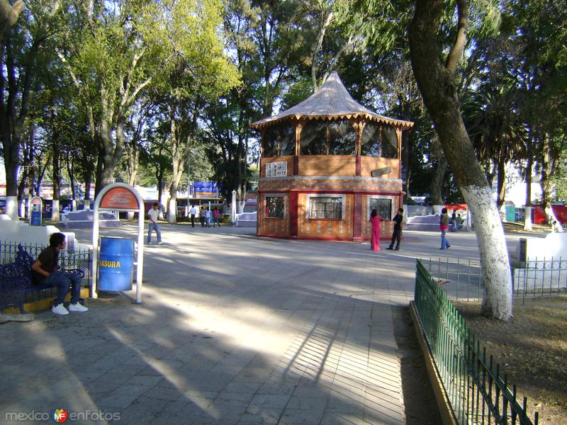 Parque central y kiosko en Huejotzingo, Puebla