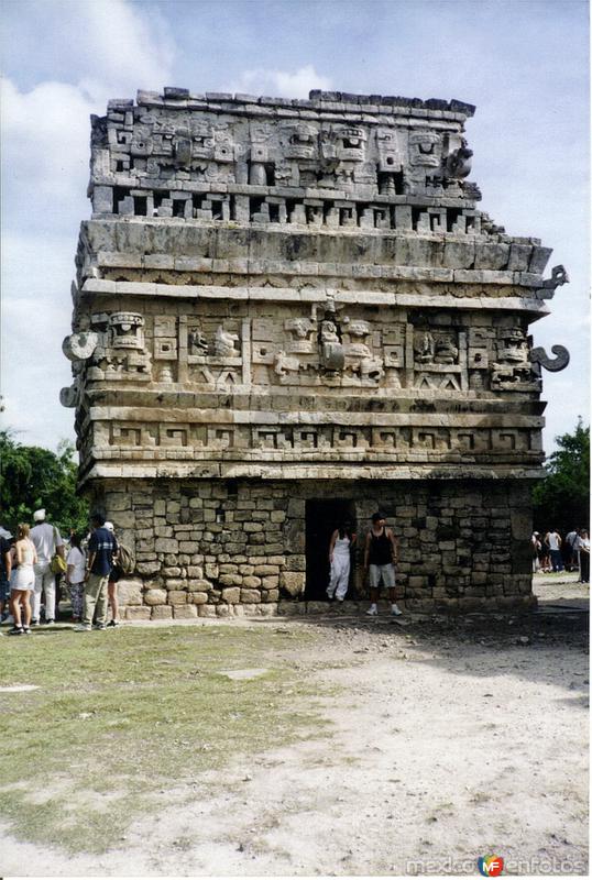 Zona arqueológica de Chichén Itzá, Yucatán. 2005