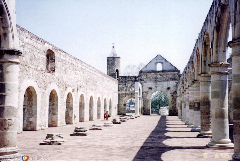 Ex-convento dominico de Santiago Apostol (1555). Cuilapam de Guerrero, Oaxaca. 2005