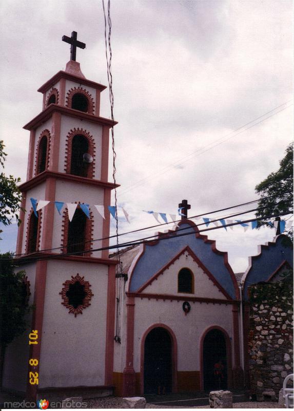 Parroquia en Ixcateopan de Cuauhtémoc, Guerrero. 2001