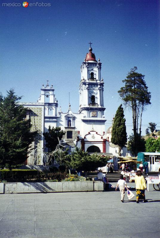 Templo del Carmen (Siglo XVIII). Toluca de Lerdo. 1994