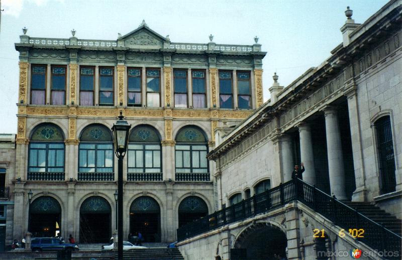 Plaza Francisco Goitia y el Teatro Calderón (1891). Zacatecas. 2002
