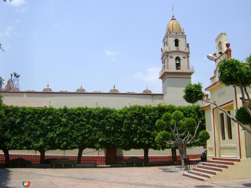 Parroquia y casa de Italia. Chipilo. Abril/2011