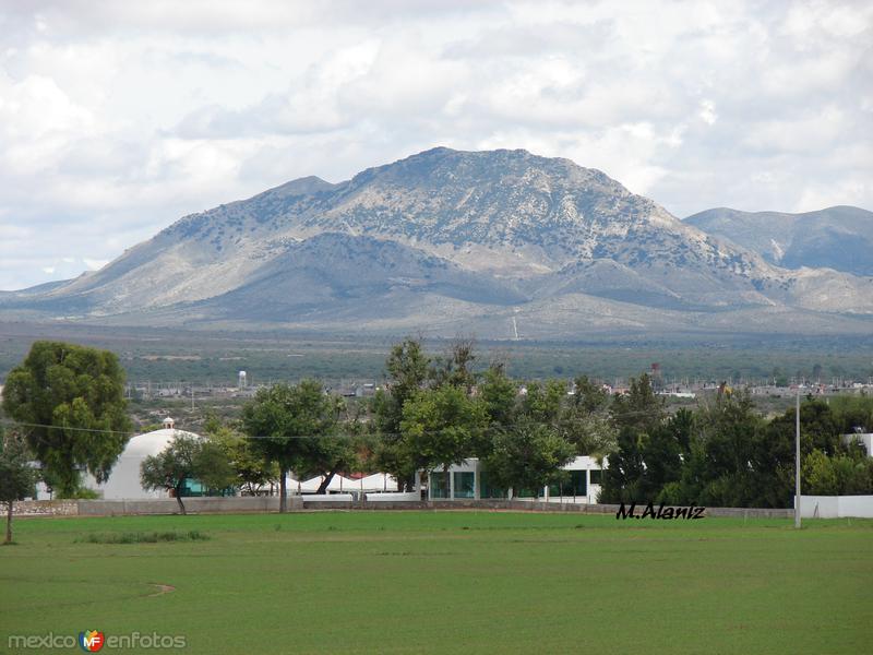el cerro del peñon desde el rancho mas conocido como la estancia
