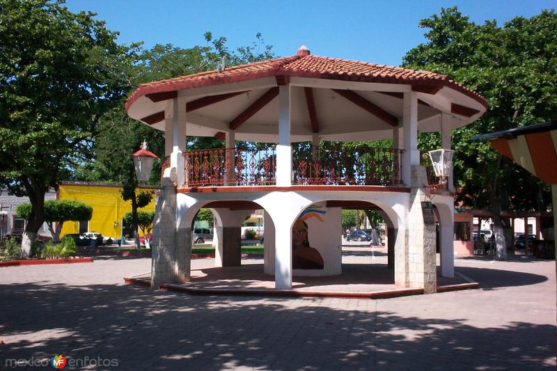 Xicotencatl, Tamps. plaza de armas 2011