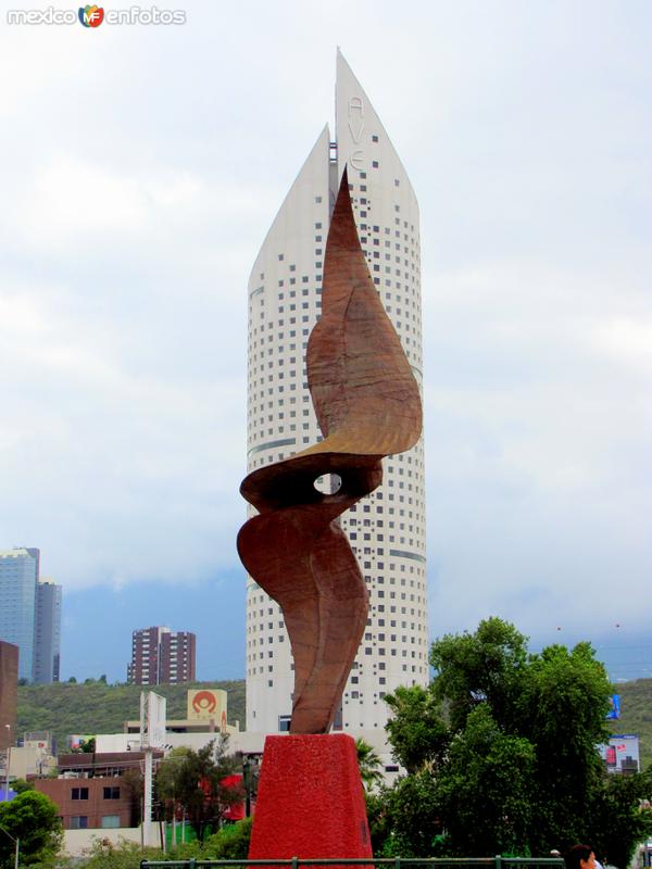 Escultura que recuerda el paso del huracán Gilberto, en 1988