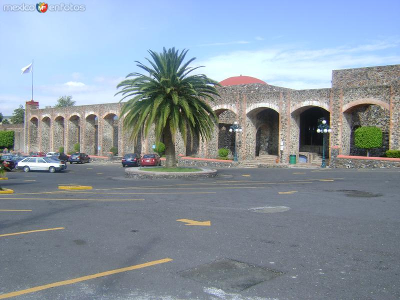 Ex-hacienda Juriquilla desde el estacionamiento del Hotel. Octubre/2011