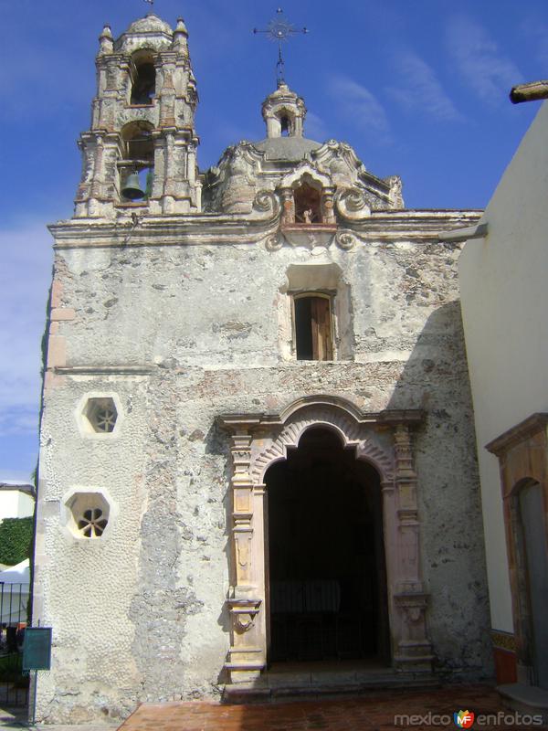 Capilla en la Ex-hacienda del siglo XVIII. Juriquilla, Qro.