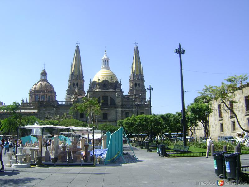 Vista posterior de la Catedral y Plaza de La Liberación. Nov/2011