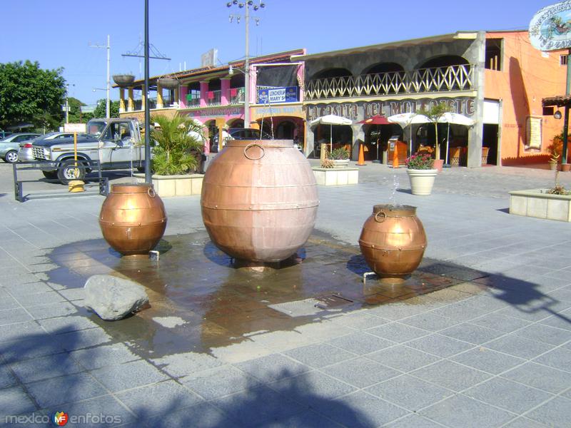 Original fuente en el malecón de Chapala, Jalisco. Noviembre/2011