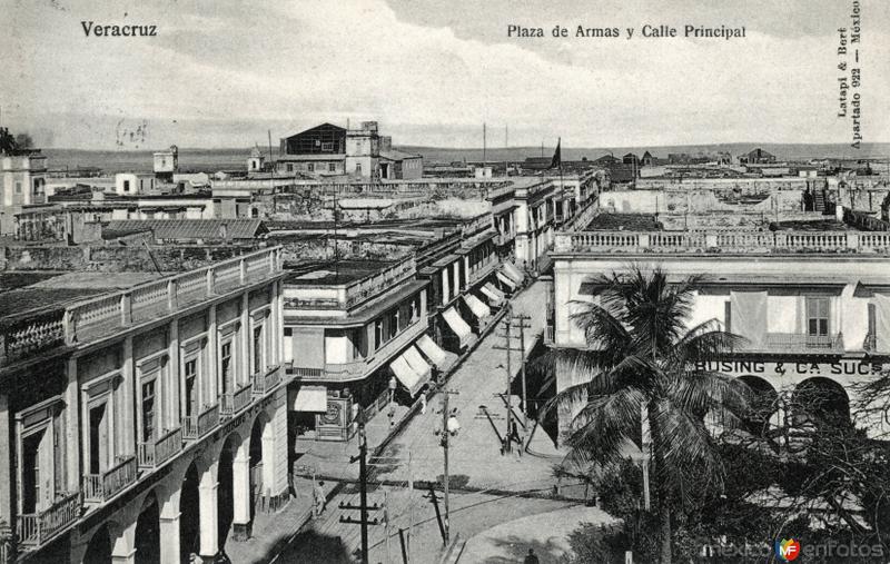 Plaza de Armas y Calle Principal