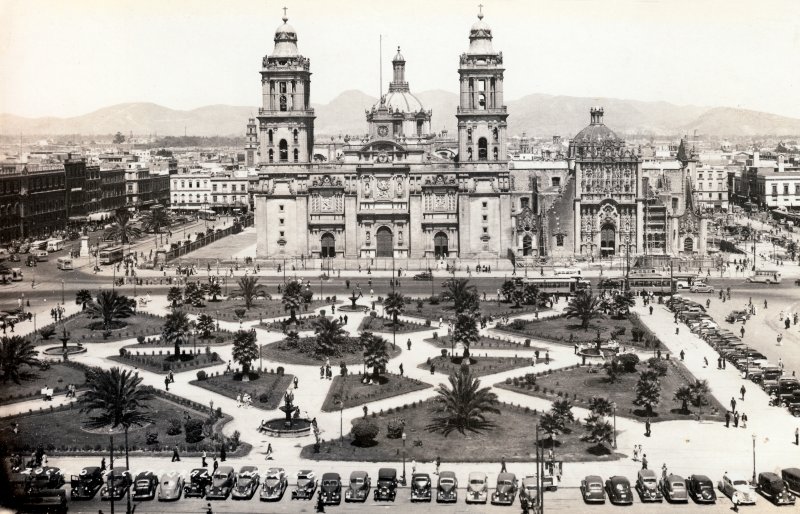 Zócalo y Catedral Metropolitana de la Ciudad de México