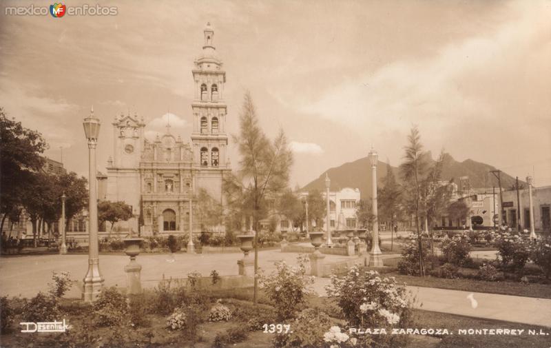 Plaza de Zaragoza y Catedral de Monterrey