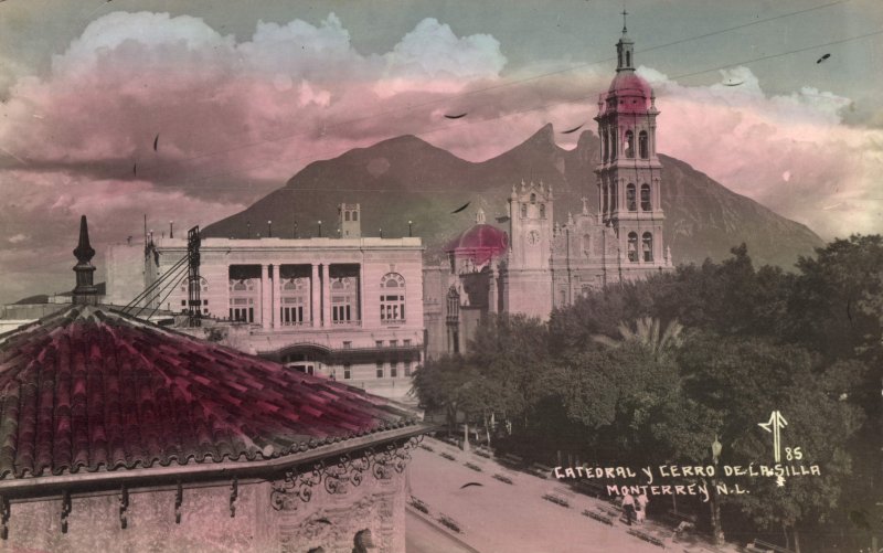 Catedral y Cerro de la Silla