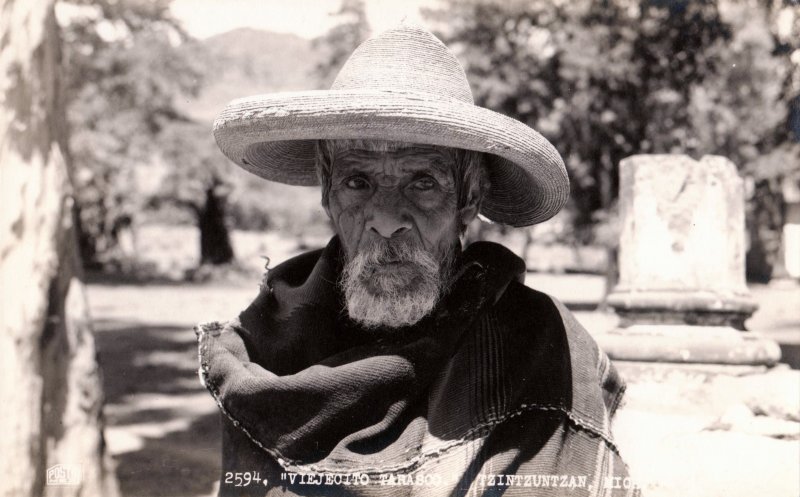 Viejecito tarasco en Tzintzunzan