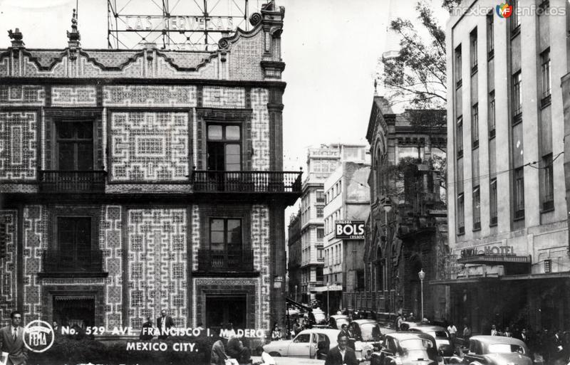 Casa de los Azulejos