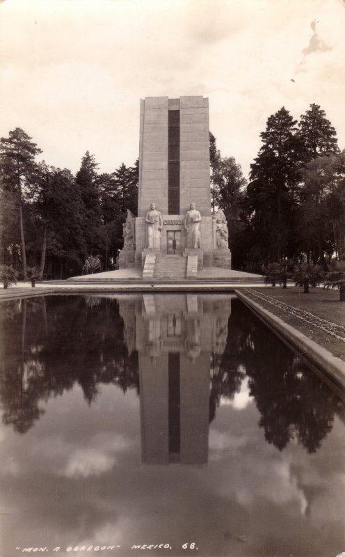 Monumento a Alvaro Obregón