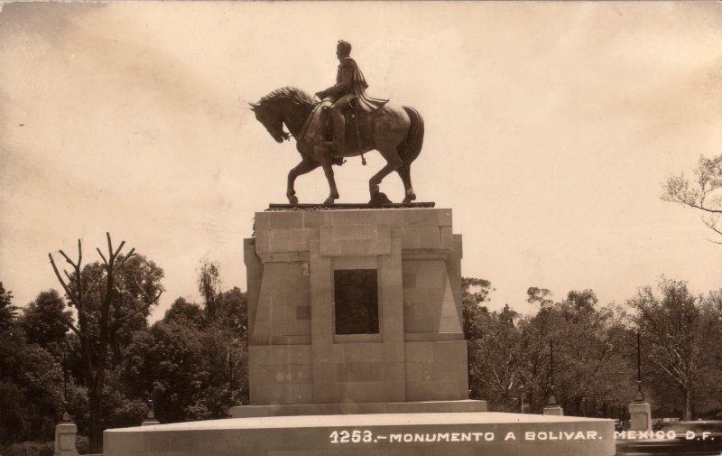 Monumento a Simón Bolívar