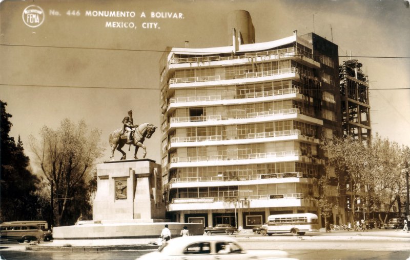 Monumento a Simón Bolívar