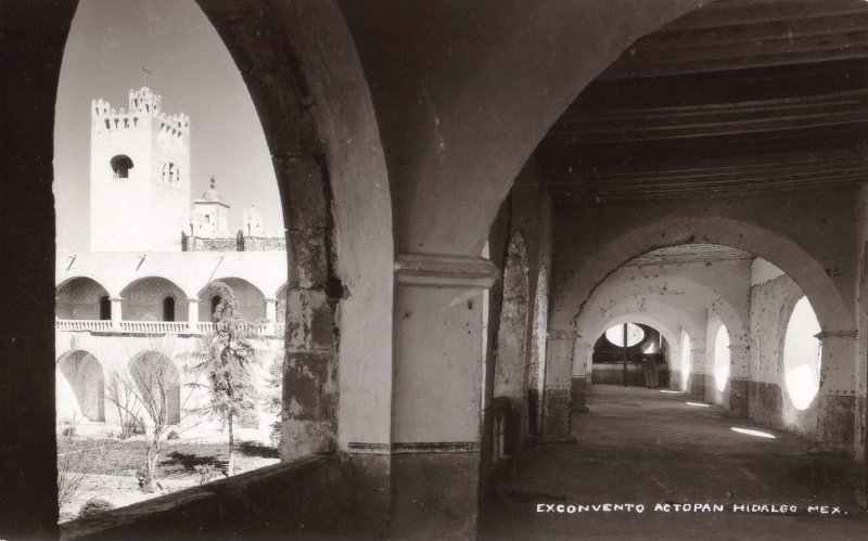 Interior del Convento de Actopan