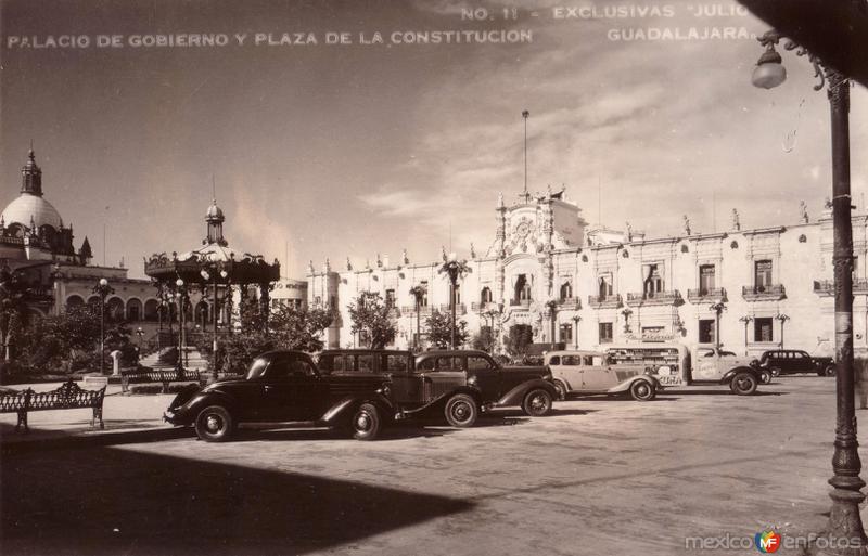 Placio de Gobierno y Plaza de La Constitución