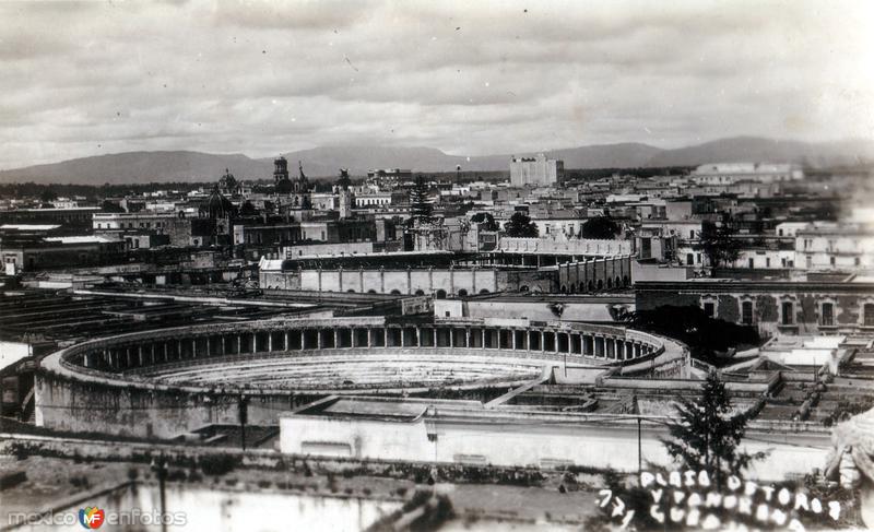 Plaza de Toros y Panorama de Guadalajara