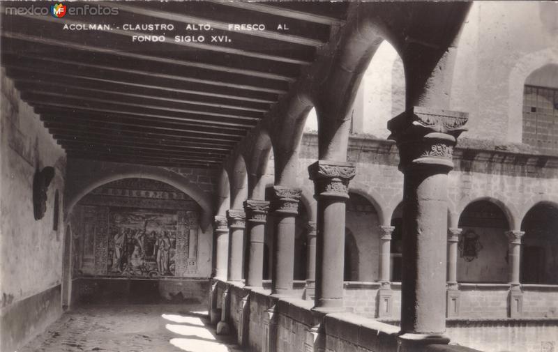 Claustro alto. Fresco al fondo del Siglo XVI