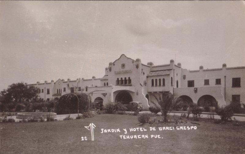 Jardín y Hotel Garci Crespo