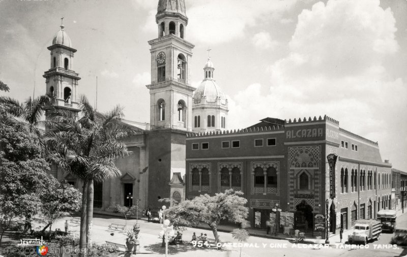 Catedral y Cine Alcazar