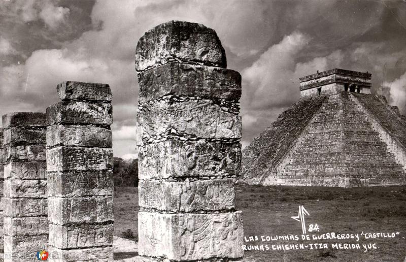 Las Columnas de Guerreros y El Castillo