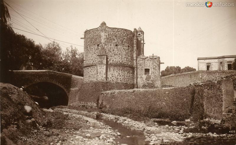 Puente sobre el Río Magdalena (Barrio de Chimalistac)