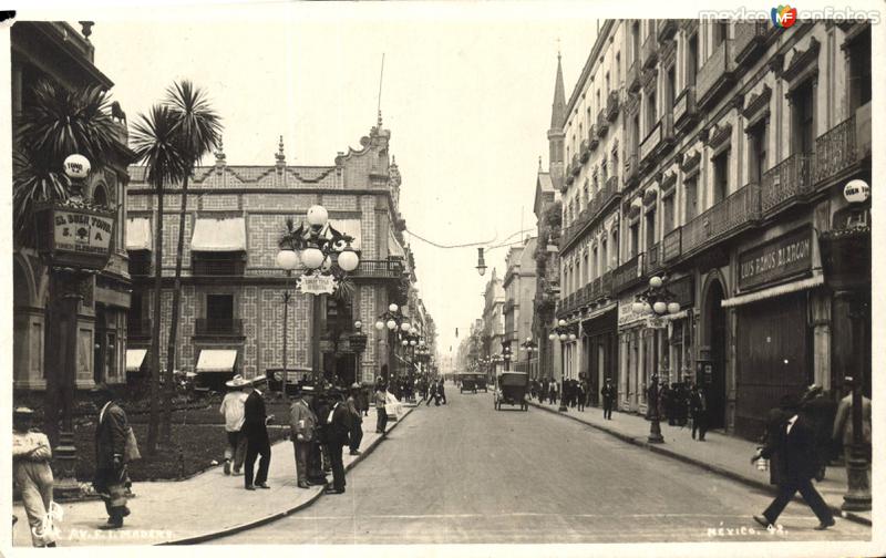 Casa de los Azulejos