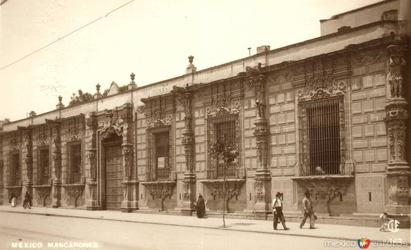 Colegio de Mascarones