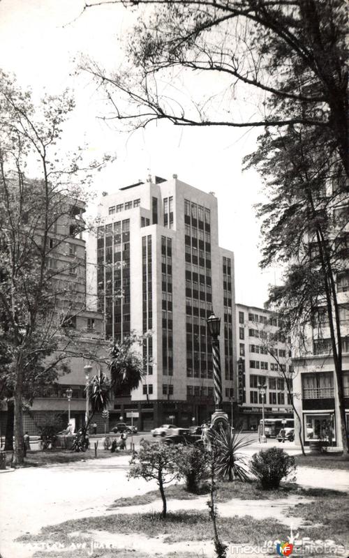 Edificio Aztlán