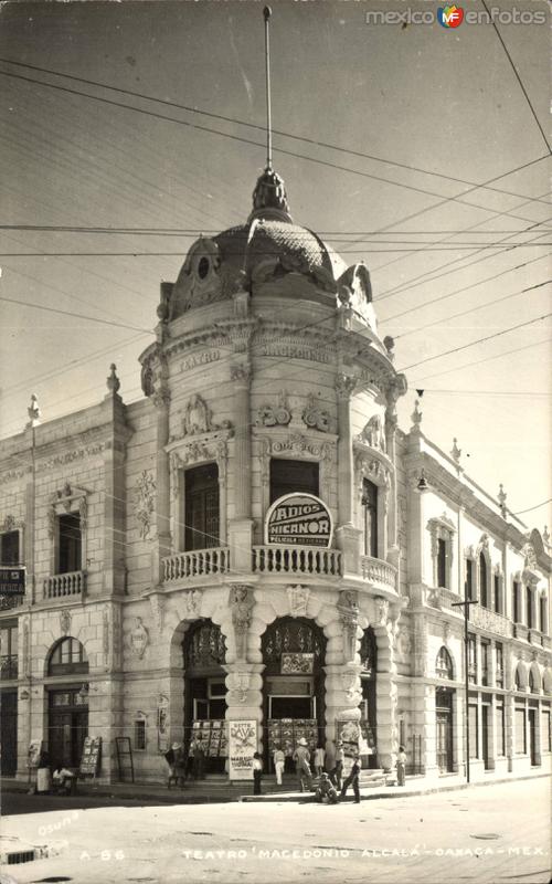 Teatro Macedonio Alcalá