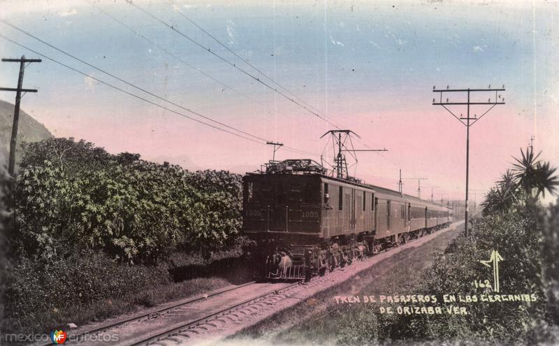 Tren de Pasajeros en las cercanias de Orizaba