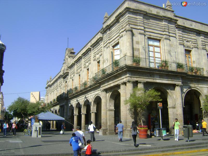 Andador Pedro Loza y Palacio Municipal. Noviembre/2011