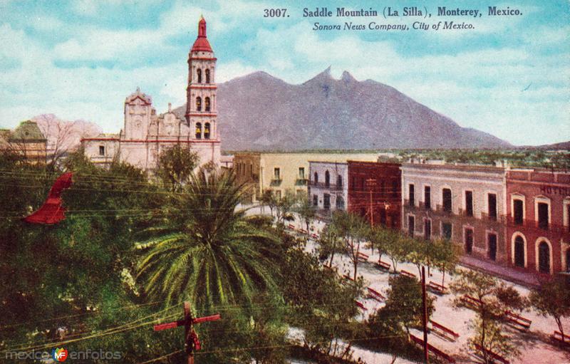 Plaza, Catedral y Cerro de la Silla