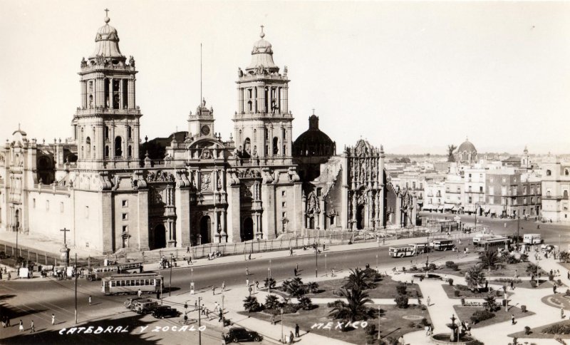 Catedral Metropolitana y Zócalo de la Ciudad de México