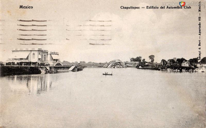 Lago de Chapultepec, Edificio del Automóbil Club