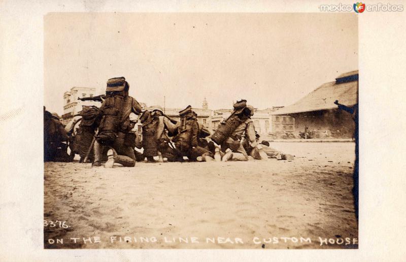 Línea de combate cerca de la Aduana de Veracruz en 1914