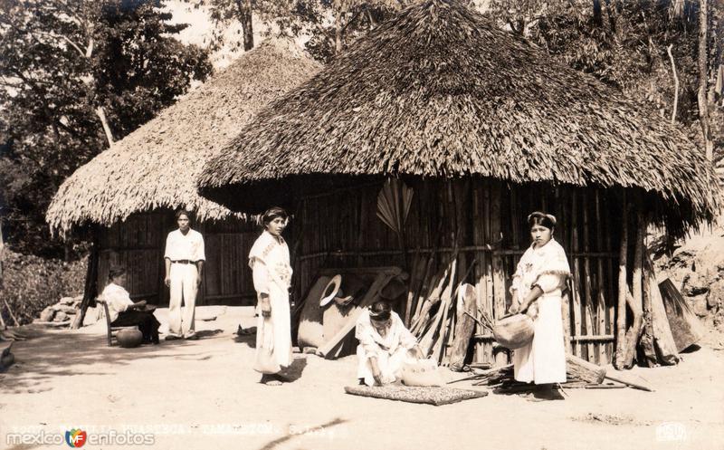 Familia Huasteca en Tamaletom