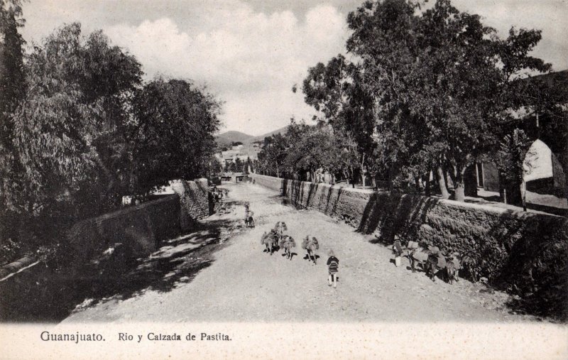 Río y Calzada de Pastita