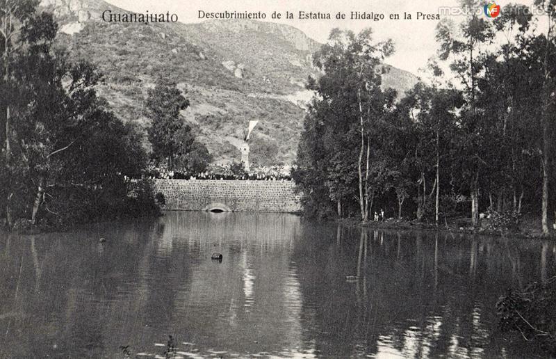 Inauguración de la Estatua de Hidalgo en la Presa de la Olla